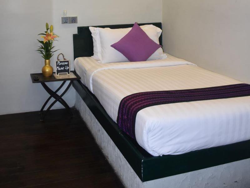 Hotel @ Yangon Heritage Exterior photo